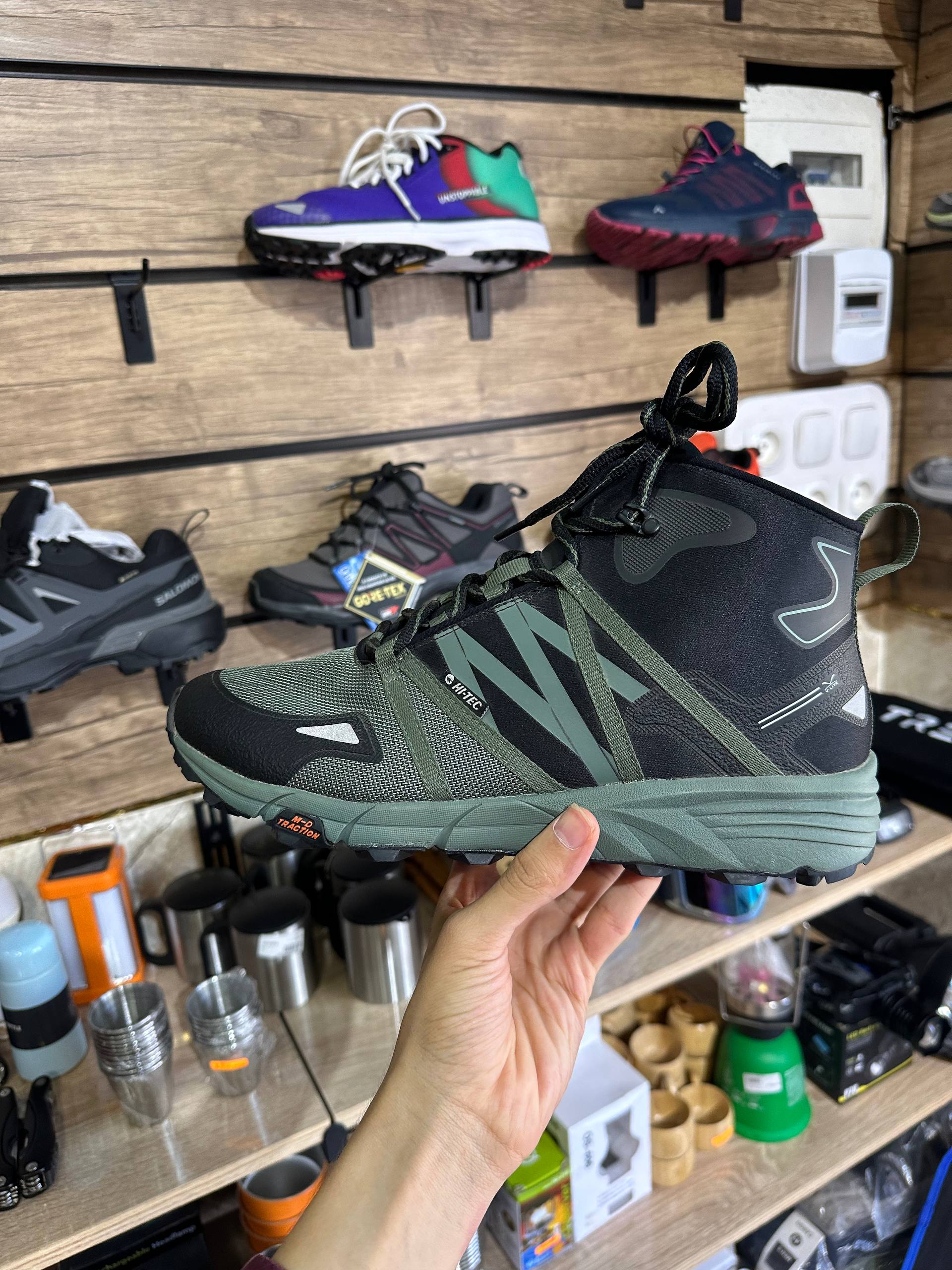 Chaussures Hi-teck 8