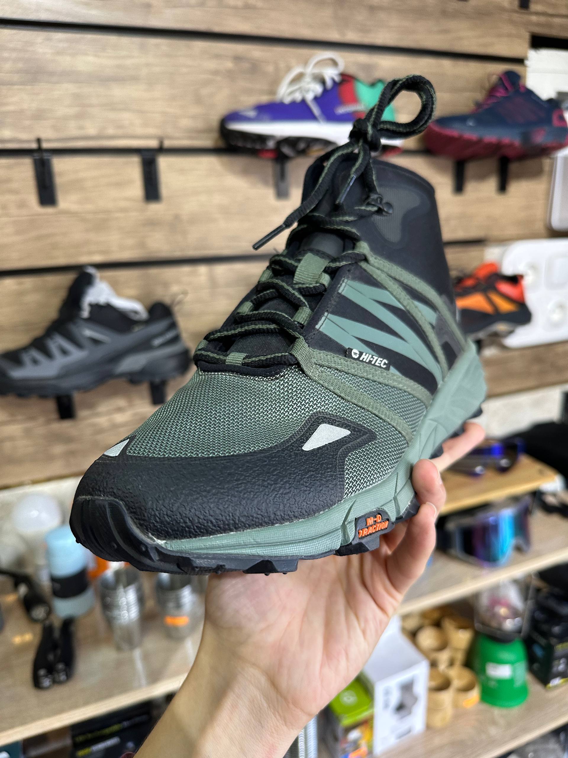 Chaussures Hi-teck 7
