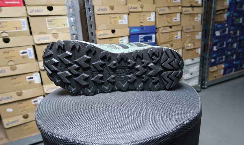 Chaussures Hi-teck 10