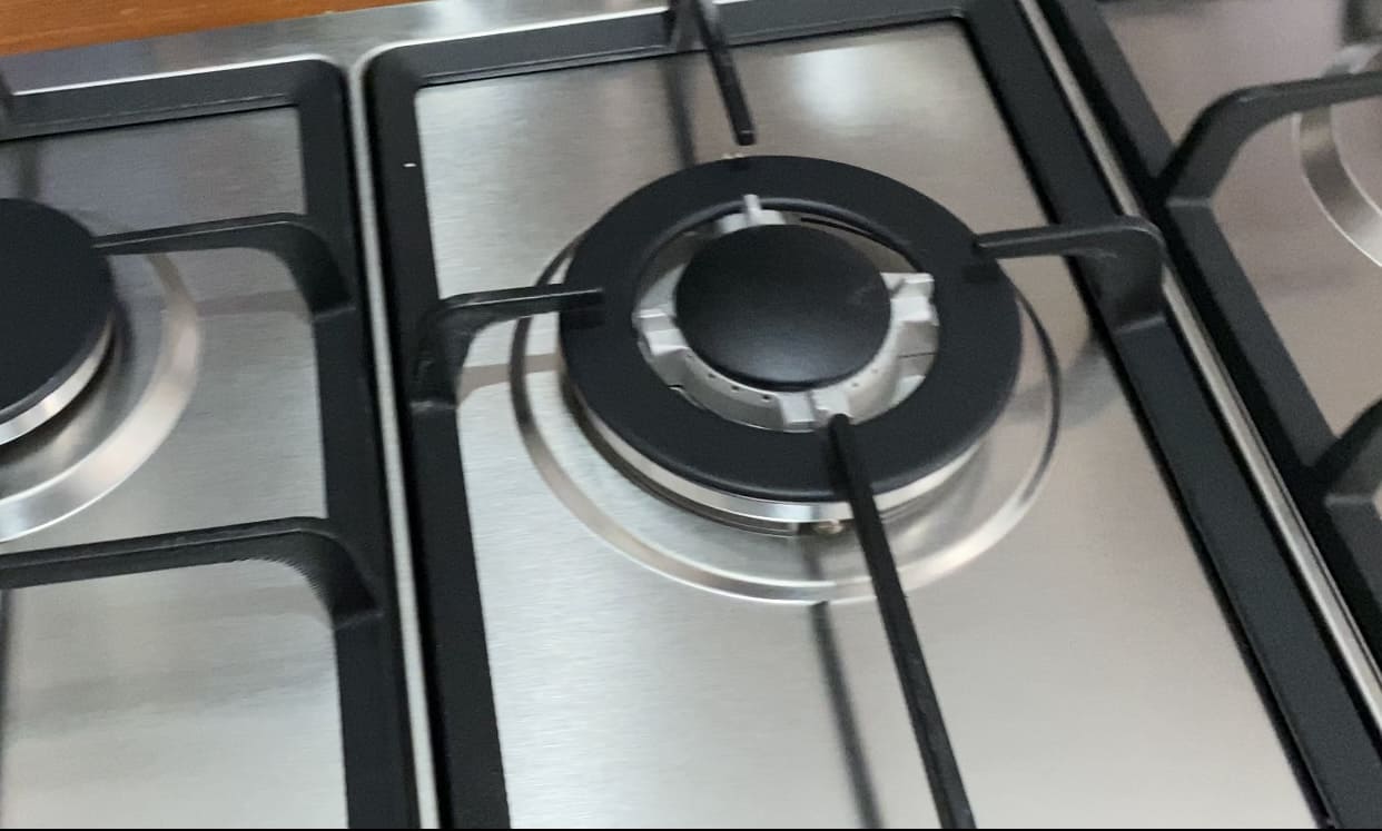 Plaque Ariston inox fonte 5F طاولة المطبخ اريسطون 5 شعلات 3